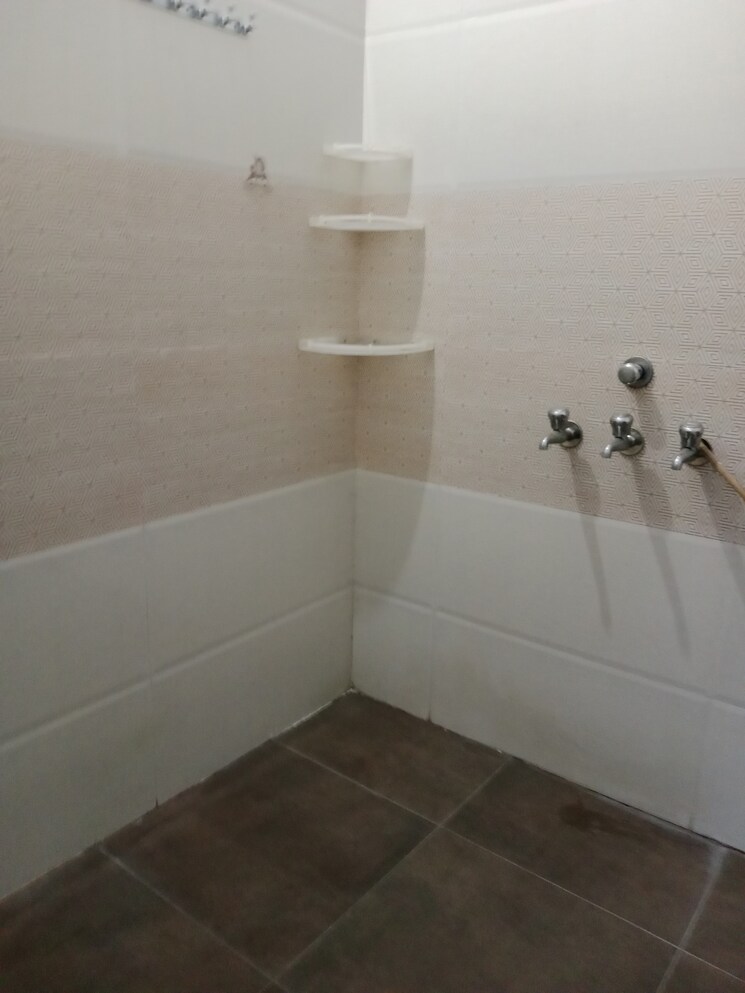 Bathroom, sector 24 2 Bedroom 1802 Sq.Ft. Independent House In Sector 24 Panipat 9625715