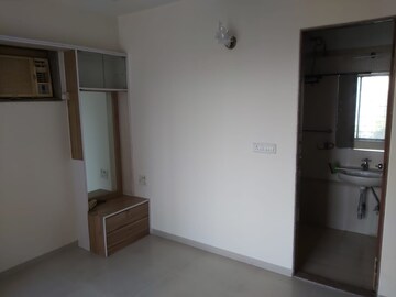 Room in 3 BHK Apartment at Deonar – for Rent