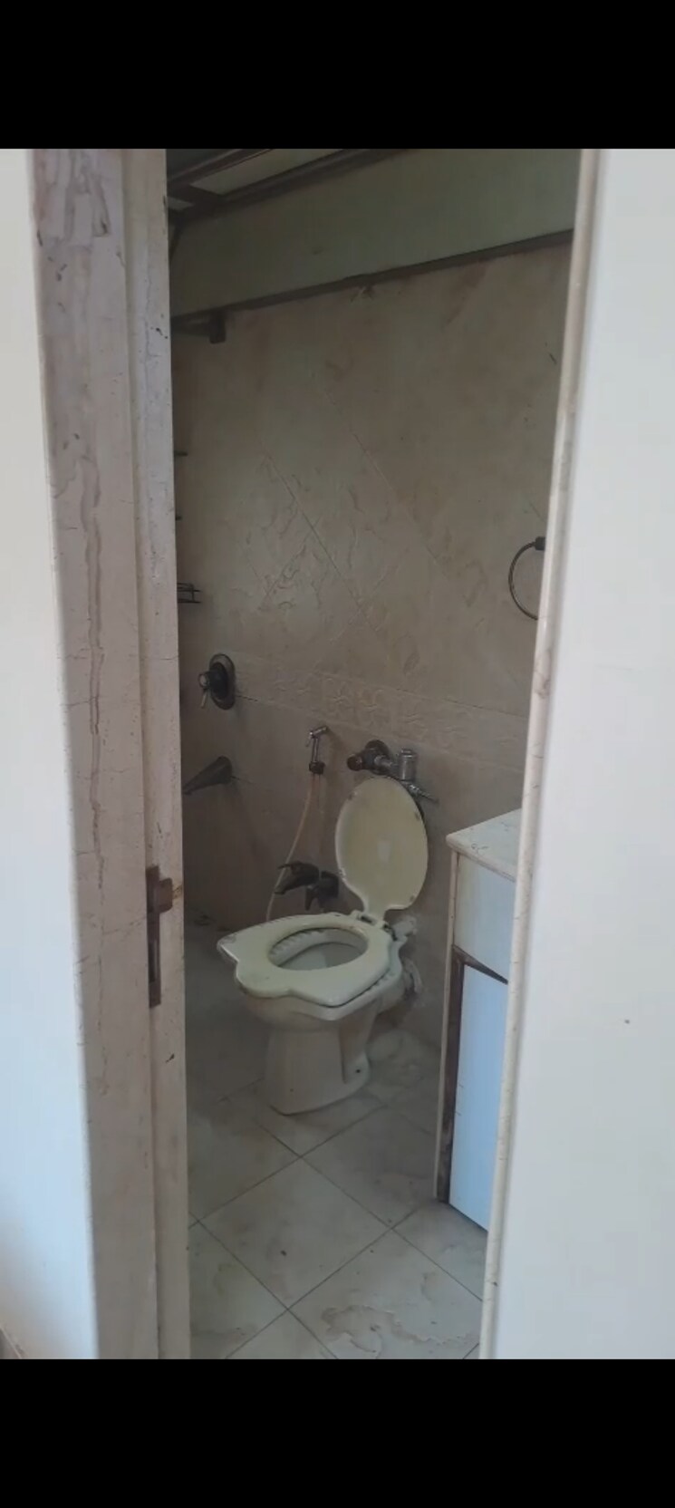 Bathroom, vastu-riddhi 2 Bedroom 930 Sq.Ft. Apartment In Jogeshwari East Mumbai 9625722