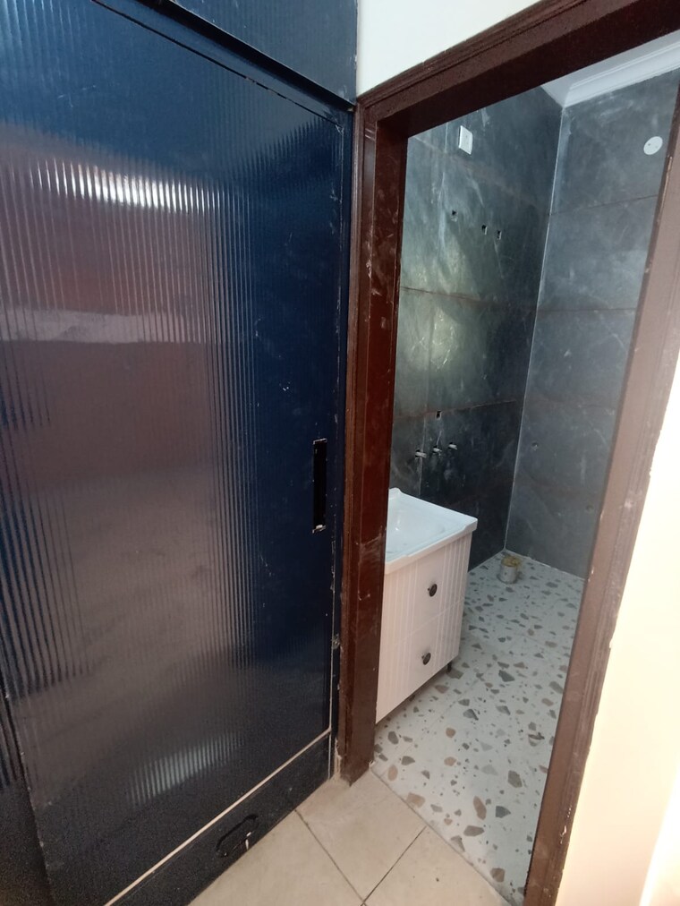 Bathroom, pir machalla 3 Bedroom 1100 Sq.Ft. Villa In Pir Machalla Zirakpur 9625737