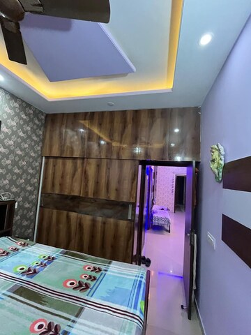 Furnished Amenities in 3 BHK Builder Floor at Guru Nanak Enclave, Dhakoli – for Sale