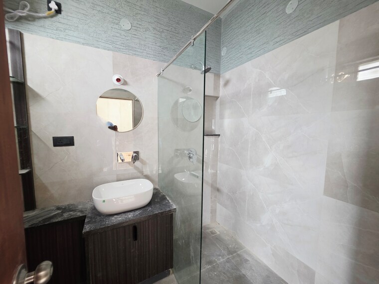 Bathroom, banjara hills 3 Bedroom 1900 Sq.Ft. Apartment In Banjara Hills Hyderabad 9625744