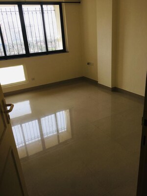 Room in 2 BHK Apartment at Raheja Ankur Apartment, Goregaon West – for Sale