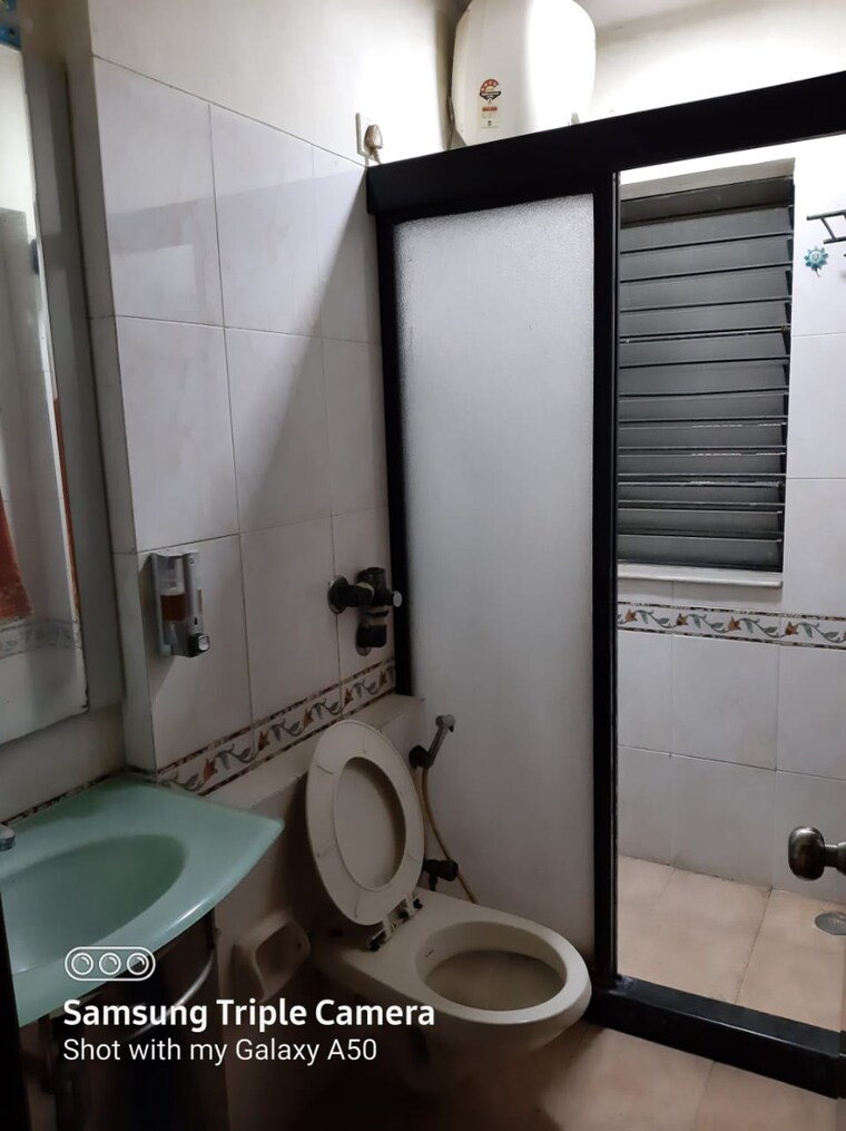 Bathroom, k-raheja-palm-court 2 Bedroom 1150 Sq.Ft. Apartment In Malad West Mumbai 9625754