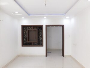 Room in 3 BHK Apartment at Choice Jubilee 211, Jubilee Hills – for Rent