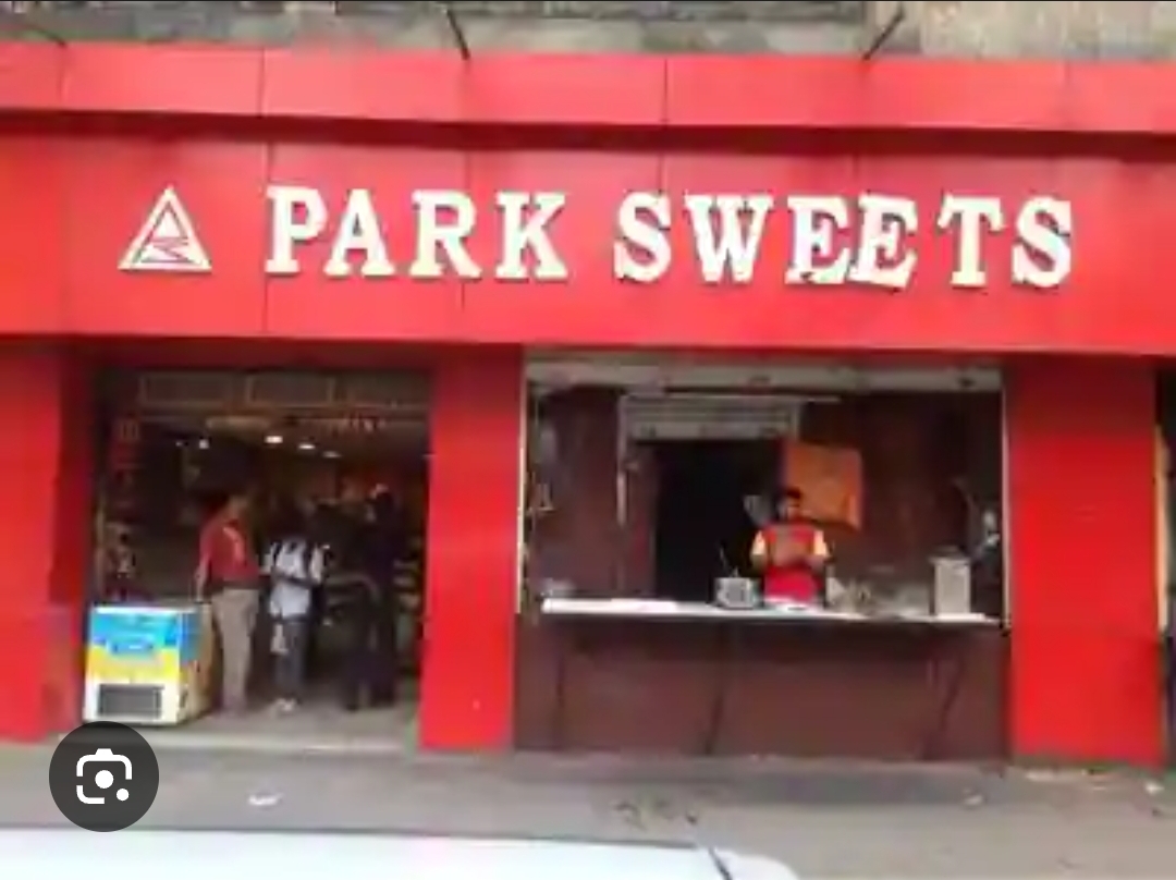 Showroom For Rent in Minto Park