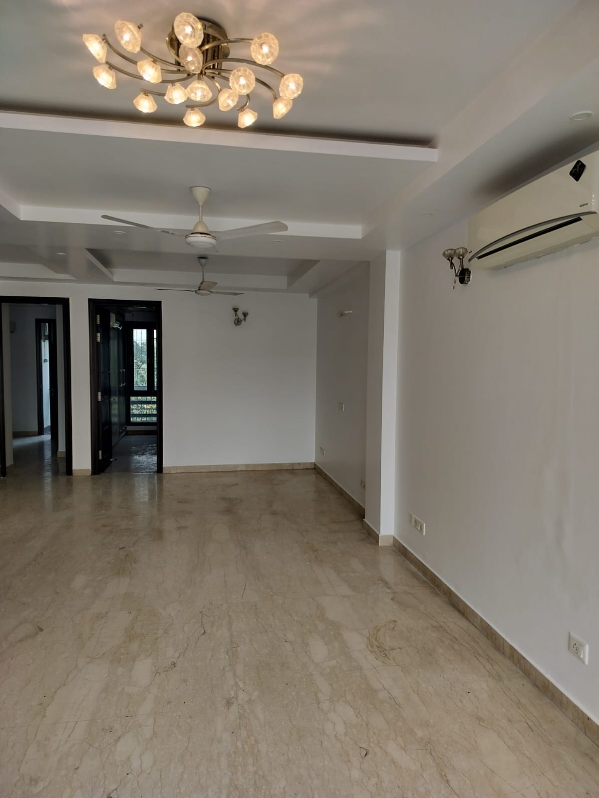 6+ BHK Independent House For Rent in Hauz Khas