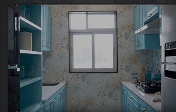 Room in 2 BHK Apartment at Sheth Zuri, Laxmi Nagar – for Sale