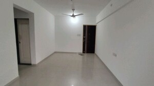 Room in 2 BHK Apartment at Green Acres Apartment, Waghbil – for Rent