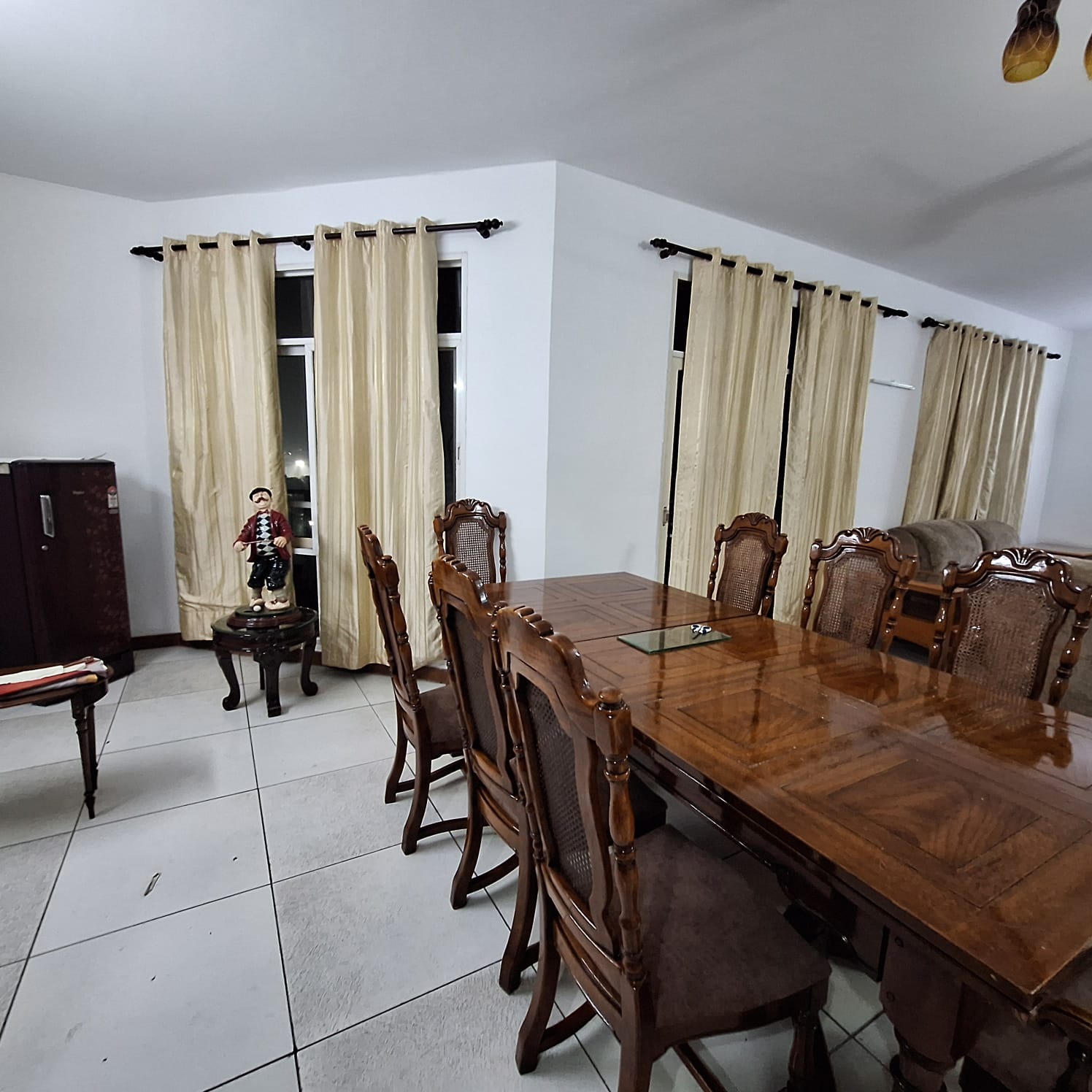 3 BHK + Servant Room Apartment For Rent in Jaypee Greens