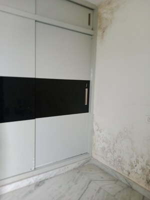 Room in 2 BHK Builder Floor at Sector 18 – for Rent