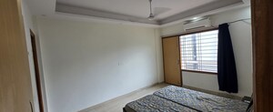 Room in 2 BHK Apartment at BPTP Floors, Sector 70 – for Rent