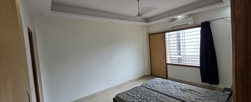 Room in 2 BHK Apartment at BPTP Floors, Sector 70 – for Rent