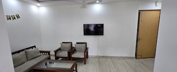 Team Area in 2 BHK Apartment at BPTP Floors, Sector 70 – for Rent