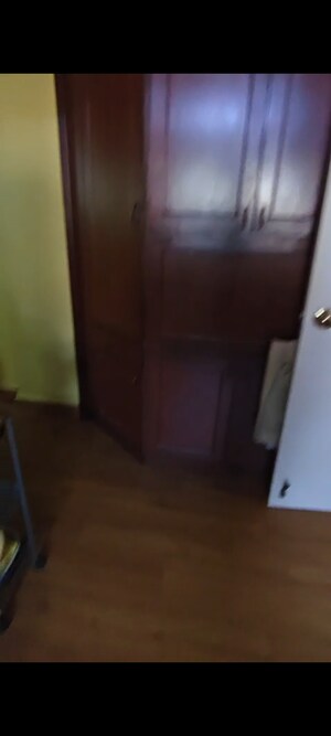 Furnished Amenities in 1 BHK Apartment at Navprabhat Apartment, Vile Parle East – for Rent