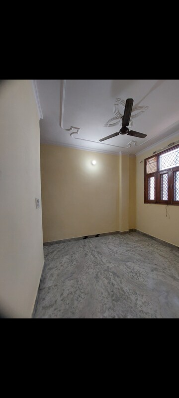 Room in 1 BHK Apartment at Aadharshila Apartment, Sarita Vihar – for Rent
