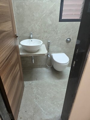 Bathroom in 1.5 BHK Apartment at Etco Eco Heights, Andheri East – for Sale