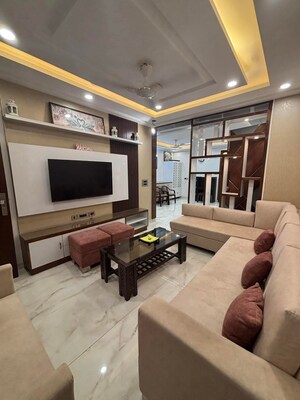 Living Room in 1.5 BHK Builder Floor at Sector 5 – for Rent