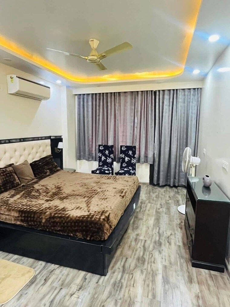 Bedroom, sector 5 2 Bedroom 1244 Sq.Ft. Builder Floor In Sector 5 Gurgaon 9625900