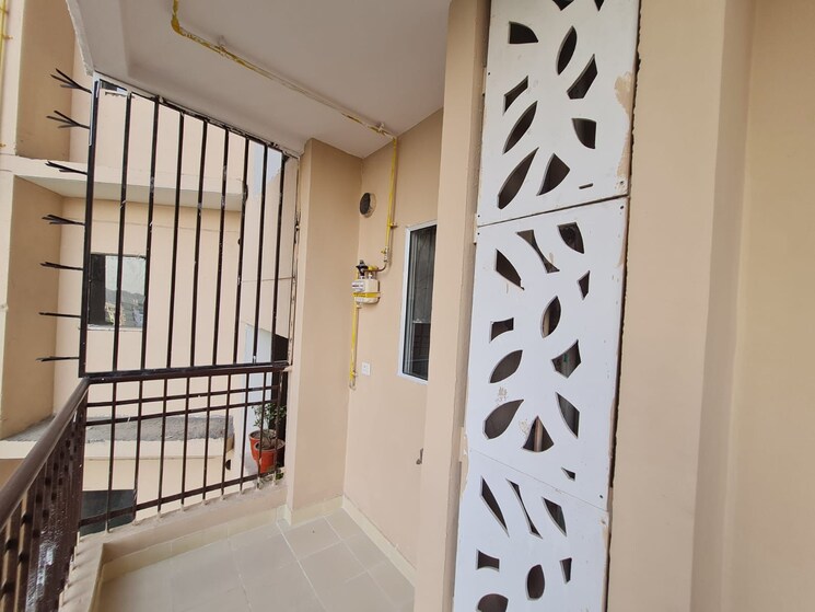 Balcony, jm-florence 4 Bedroom 1965 Sq.Ft. Apartment In Tech Zone 4 Greater Noida Greater Noida 9625907