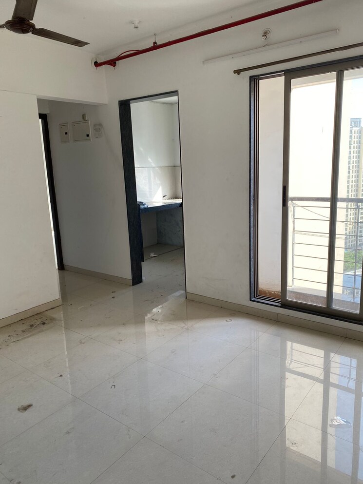 Room, runwal-eirene 1 Bedroom 500 Sq.Ft. Apartment In Balkum Pada Thane 9625905