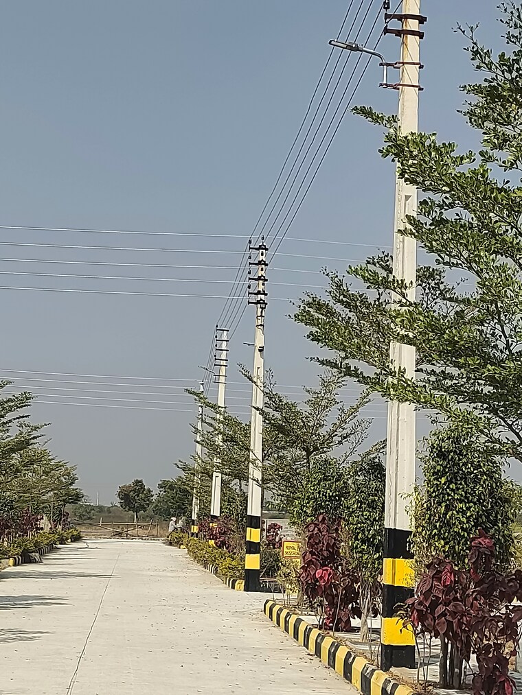 Garden, sri-north-wave  100 Sq.Yd. Plot In Medchal Hyderabad 9625937