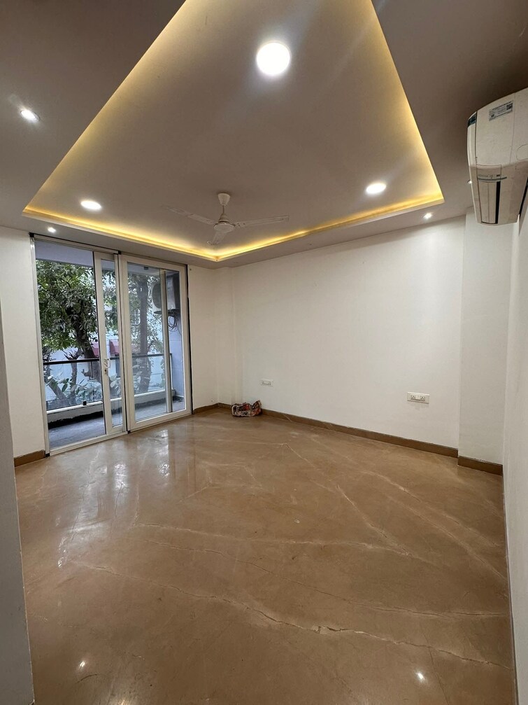 Cover Image, freedom fighters enclave 3 Bedroom 1600 Sq.Ft. Apartment In Freedom Fighters Enclave Delhi 9625965