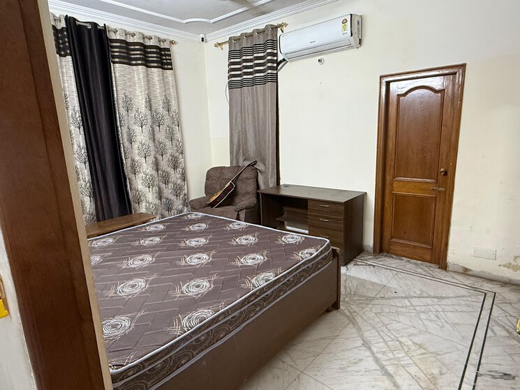 Bedroom, sector 4 2 Bedroom 1000 Sq.Ft. Villa In Sector 4 Panchkula 9625976
