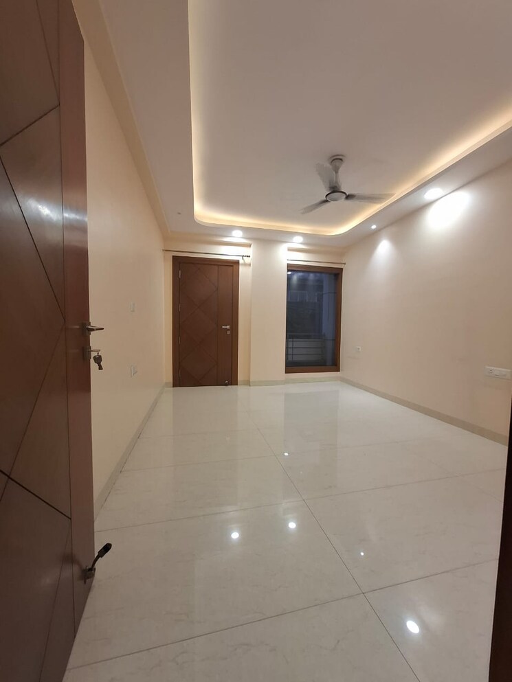 Kitchen, signature-the-serenas 2 Bedroom 724 Sq.Ft. Apartment In Sohna Sector 36 Gurgaon 9625977