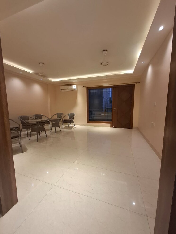 Room, signature-the-serenas 2 Bedroom 724 Sq.Ft. Apartment In Sohna Sector 36 Gurgaon 9625977