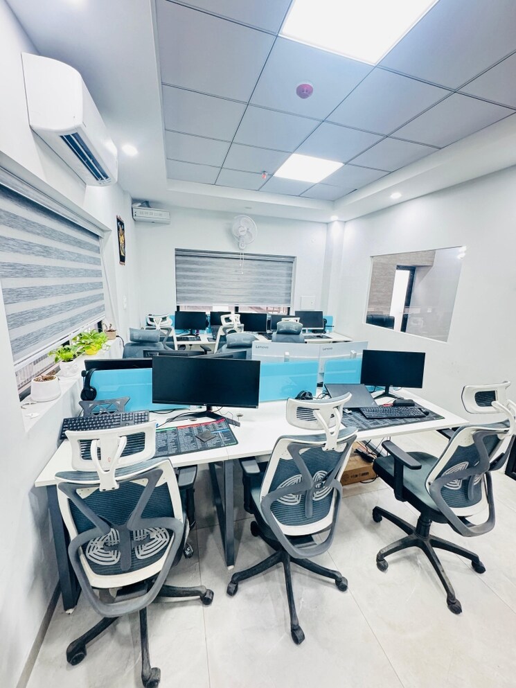 Team Area, sector 74 Commercial Office Space 650 Sq.Ft. In Sector 74 Mohali 9625995