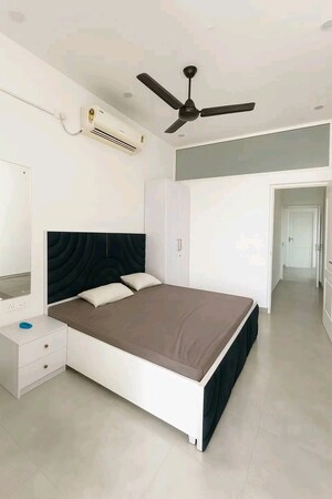 1 BHK Builder Floor For Rent in Palm Residency Chhatarpur, Chattarpur