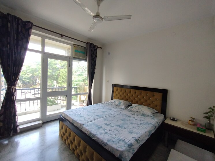 Bedroom, sector 5 3 Bedroom 1000 Sq.Ft. Builder Floor In Sector 5 Gurgaon 9626020