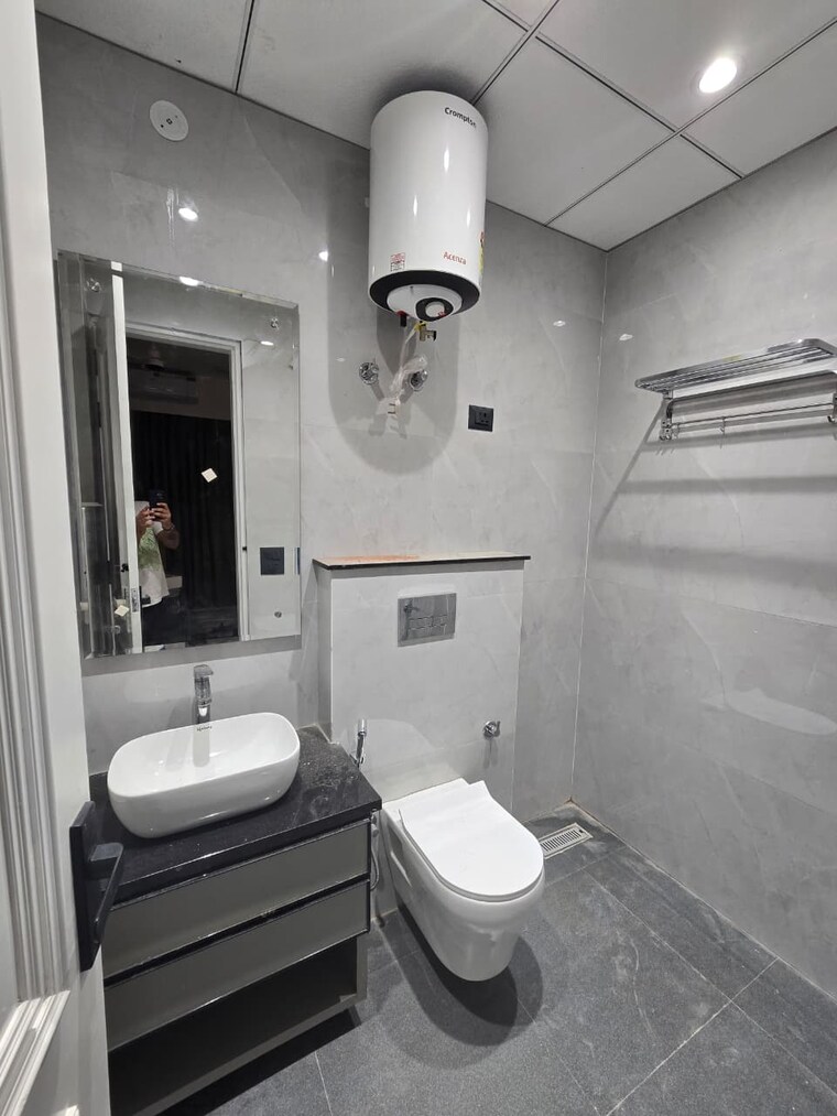 Bathroom, sector 46 2 Bedroom 1500 Sq.Ft. Builder Floor In Sector 46 Gurgaon 9626025