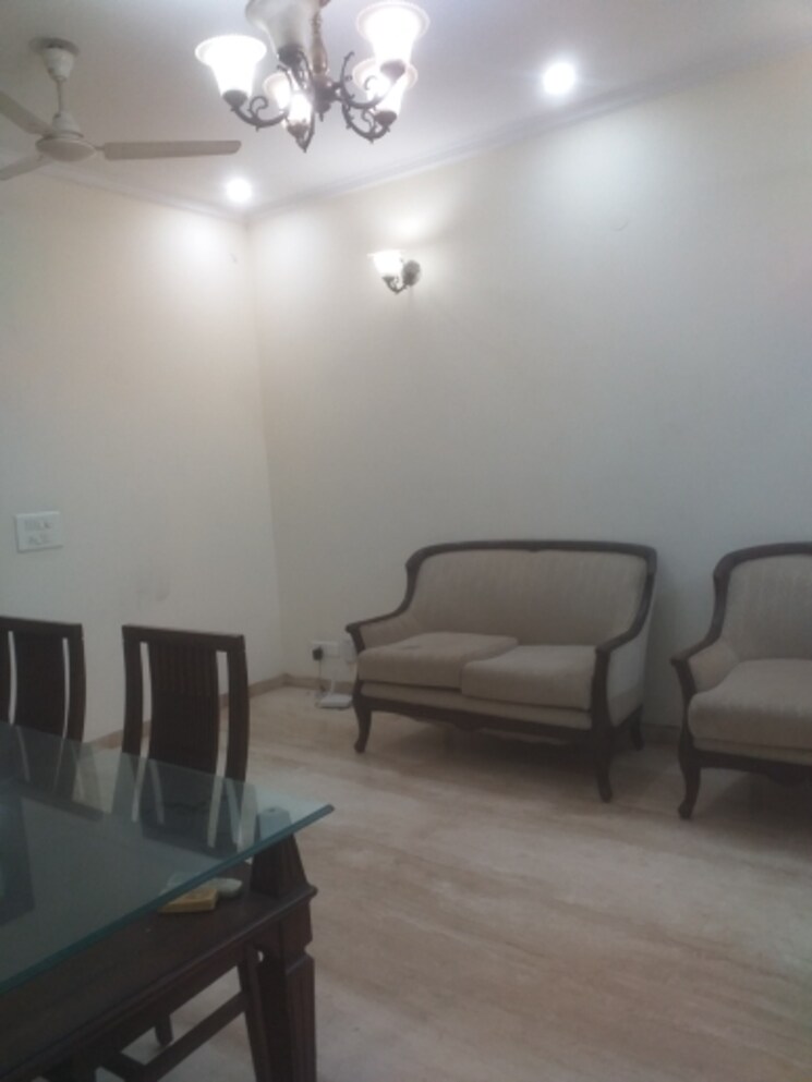 Living Room, new rajinder nagar 3 Bedroom 1230 Sq.Ft. Builder Floor In New Rajinder Nagar Delhi 9626115