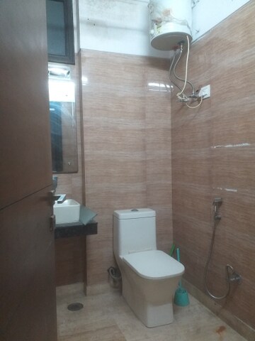 Bathroom in 3 BHK Builder Floor at New Rajinder Nagar – for Rent