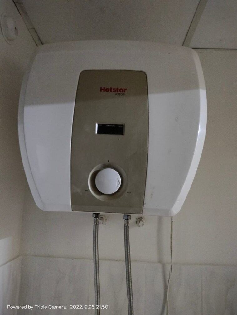 Bathroom, rof-aalayas 1 Bedroom 405 Sq.Ft. Apartment In Sector 102 Gurgaon 9626067