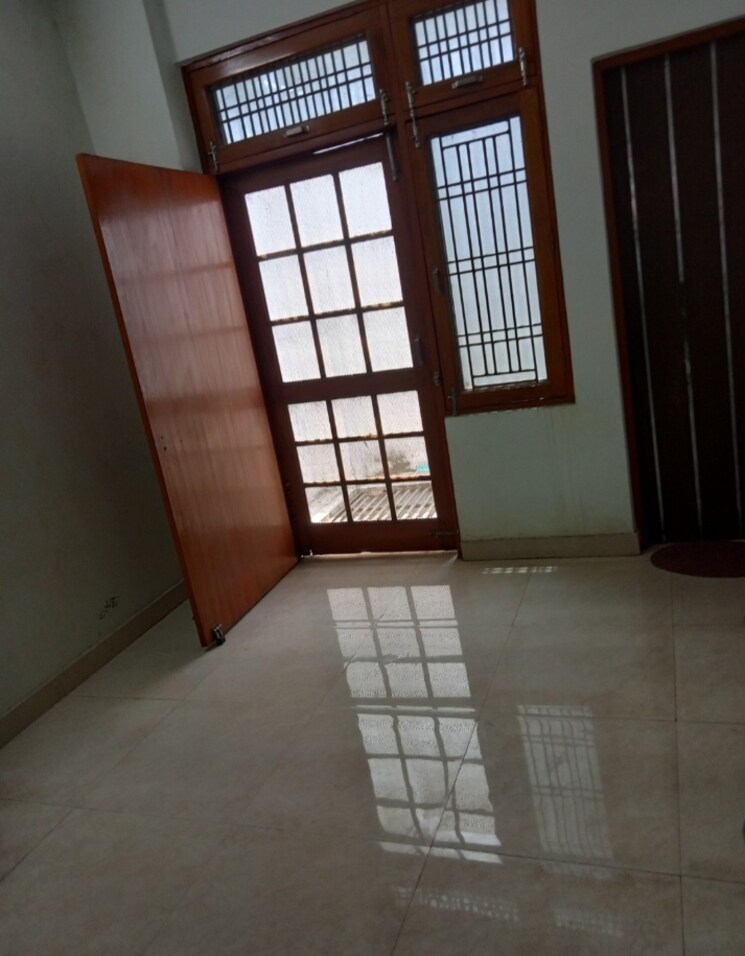 Room, vikas nagar 2 Bedroom 1115 Sq.Ft. Independent House In Vikas Nagar Lucknow 9626070