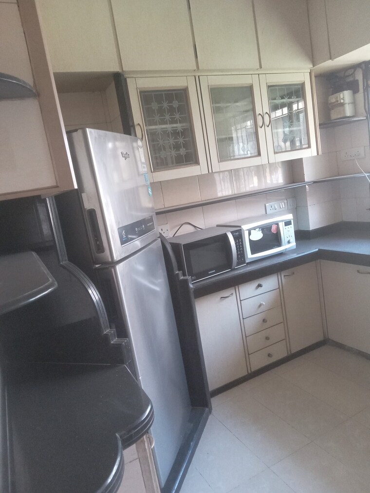 Kitchen, khar west 3 Bedroom 1100 Sq.Ft. Apartment In Khar West Mumbai 9626059