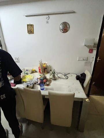 Master Bedroom in 3 BHK Apartment at Ajnara Homes, Sector 16b Greater Noida – for Rent