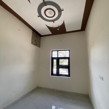Room in 4 BHK Independent House at Kanker Khera – for Sale