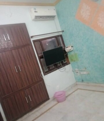 Furnished Amenities in 1 BHK Villa at Aliganj – for Rent