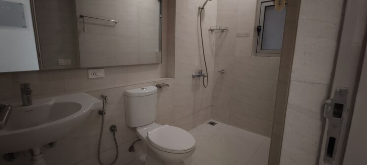 Bathroom, hiranandani-fortune-city 2 Bedroom 905 Sq.Ft. Apartment In New Panvel Navi Mumbai 9626158
