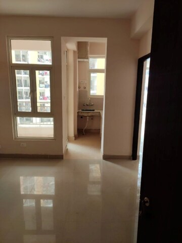 Room in 1 BHK Apartment at Supertech Ecovillage I, Sector 1 Greater Noida – for Rent