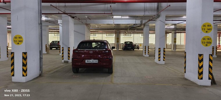  Parking, tata-serein 3 Bedroom 1045 Sq.Ft. Apartment In Pokhran Road No Two Thane 9626166