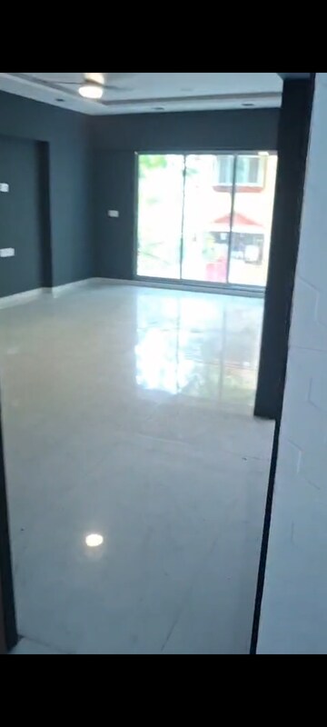 Room in 2 BHK Apartment at HF Blossom Residency, Vile Parle East – for Rent