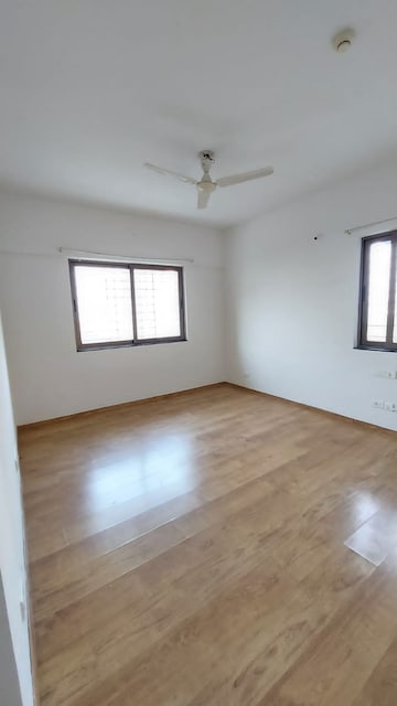 2 BHK Apartment For Rent in Paranjape Blue Ridge, Hinjewadi