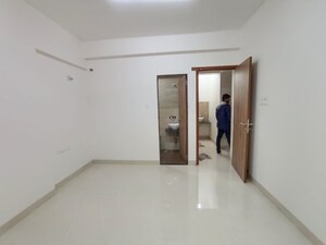 Room in 3 BHK Apartment at Majestic Amarjyoti CHS, Chembur – for Rent