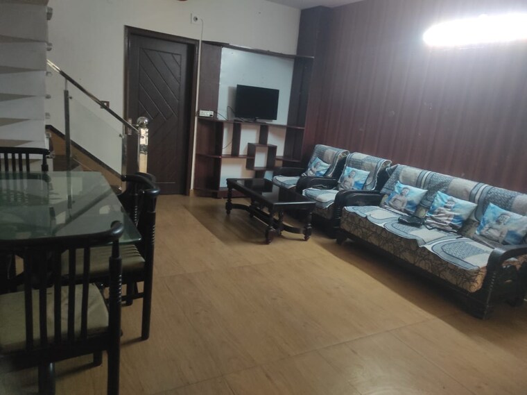 Gym, sahastradhara road 1 Bedroom 700 Sq.Ft. Builder Floor In Sahastradhara Road Dehradun 9626249