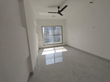 Room in 3 BHK Apartment at Vaibhav Queens Park, Chembur – for Rent